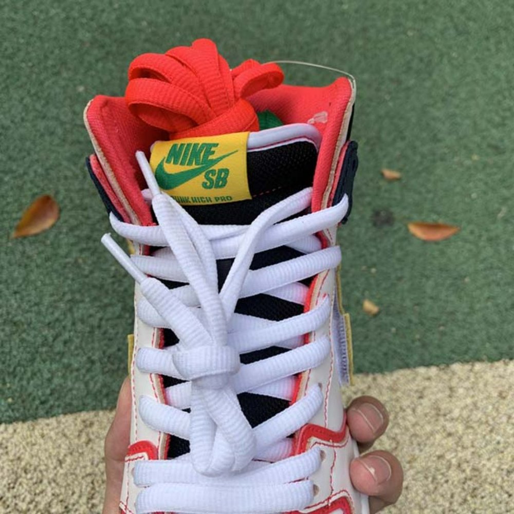 Nike SB Dunk High x RX-0 Unicorn Gundam Sneakers - Picture 8 of 11